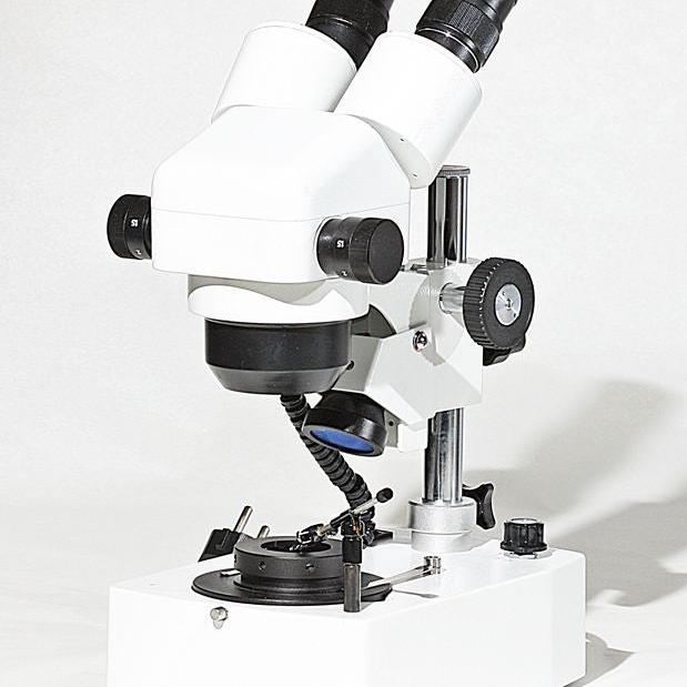 Economic Microscope with Zoom 40X