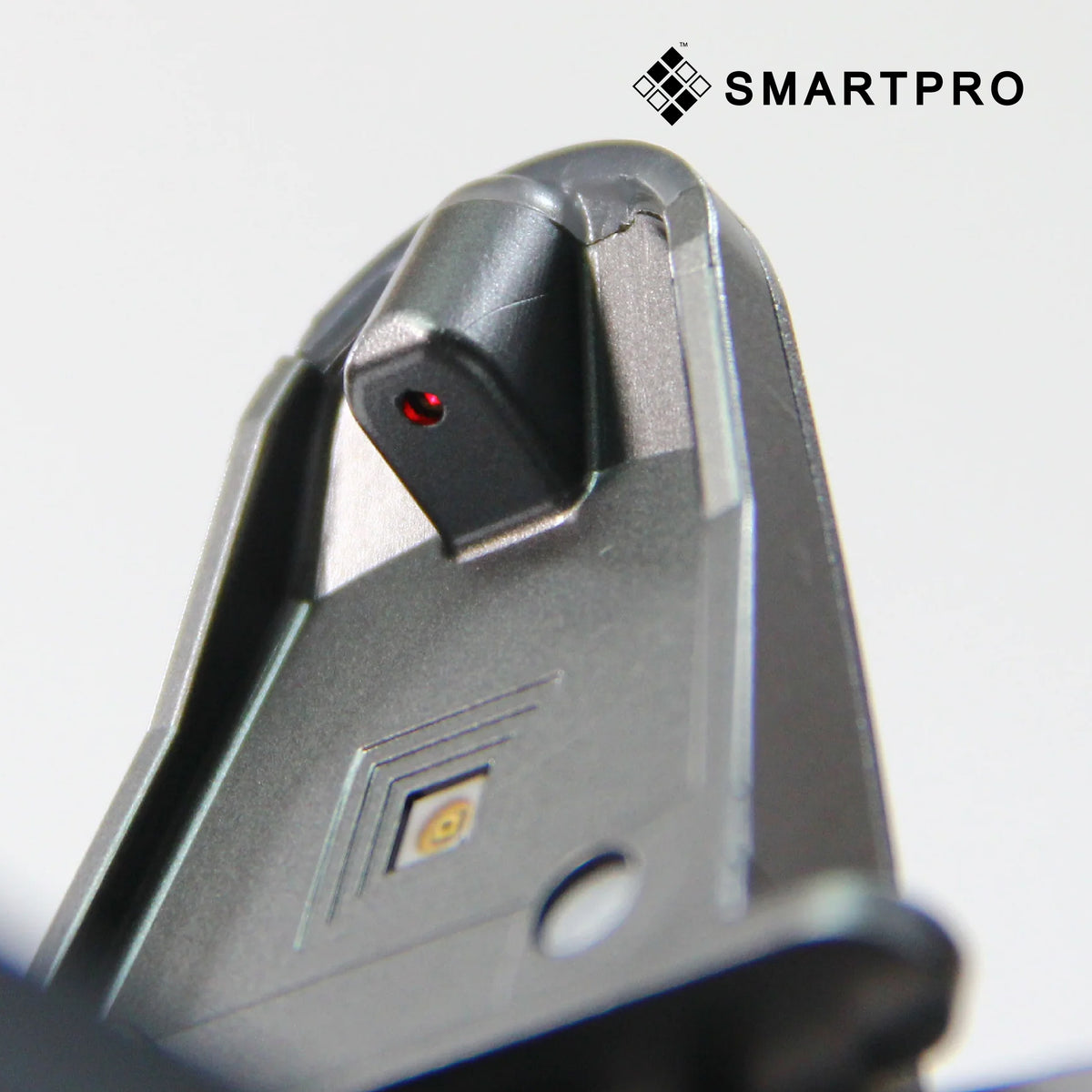 SmartPro Screen-I testing loose diamond with laser target pointer
